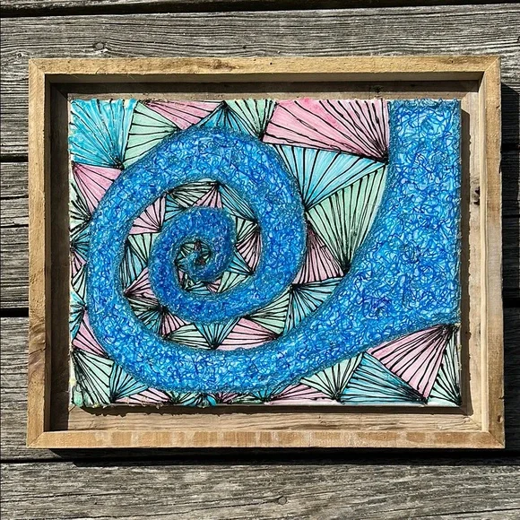 Abstract 3D pen Spiral Art in Blue and Pink - Picture 3 of 5